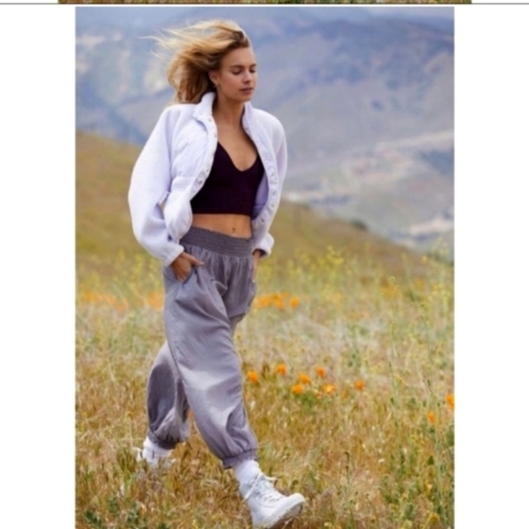 NWT Free People Sashay My Way Solid Jogger Pants - Picture 9 of 12